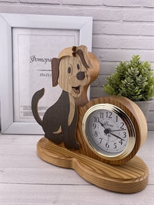 Настольные деревянные часы «Собака»